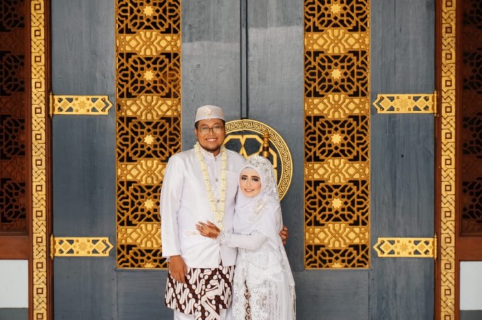 At Al Akbar Mosque, Surabaya